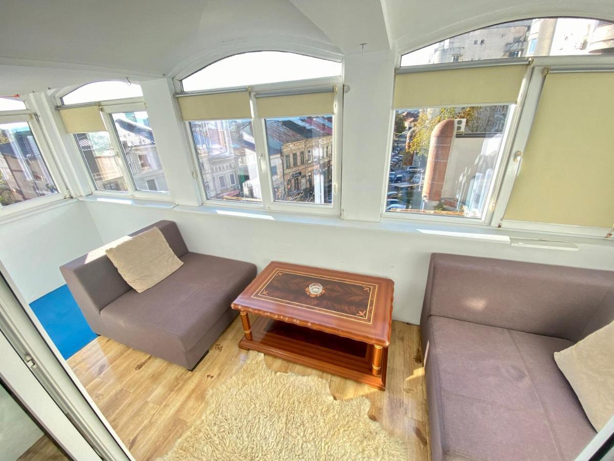 Downtown Apartment クラヨーヴァ エクステリア 写真